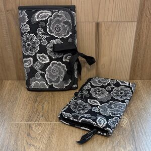 Thirty-one Botanical Lace Black & White Roll with Pouches Fold & Go Organizer